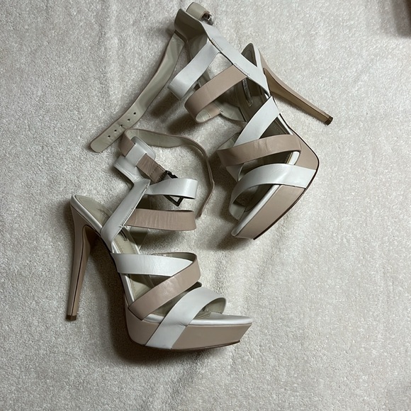 BCBG Generation Mystic heels. Worn once. In good condition - Picture 2 of 6